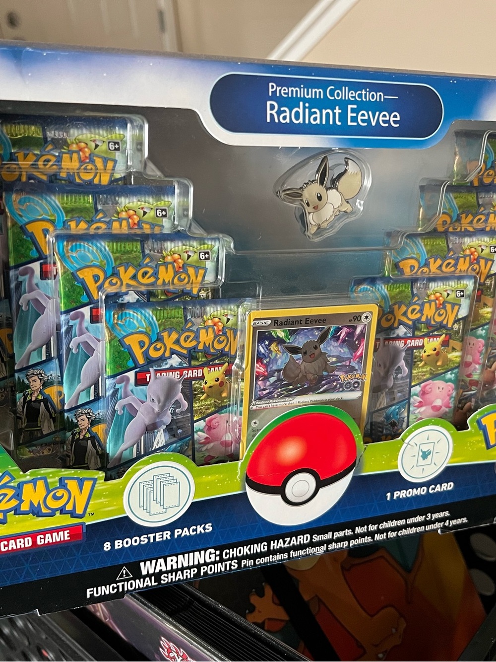 Premium Collection Radiant Eevee - TCG (Blue Accents)